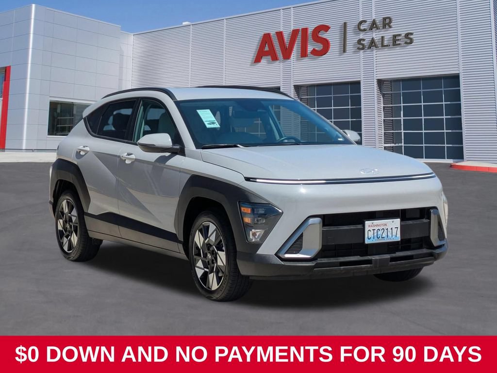 Used 2025 Hyundai Kona SEL FWD image 3