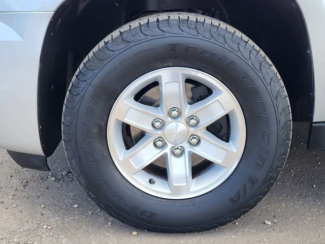 Used 2012 GMC Yukon XL SLT w/ SLT-2 Equipment Package AWD/4WD image 10