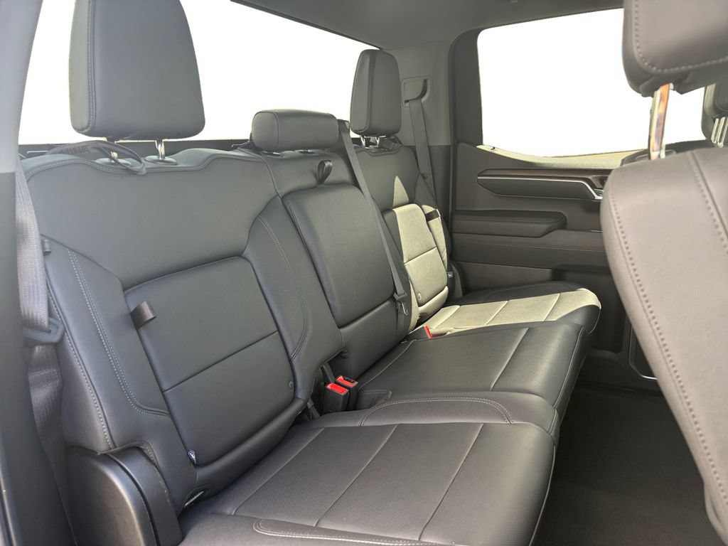 Certified 2025 GMC Sierra 1500 SLT AWD/4WD image 18