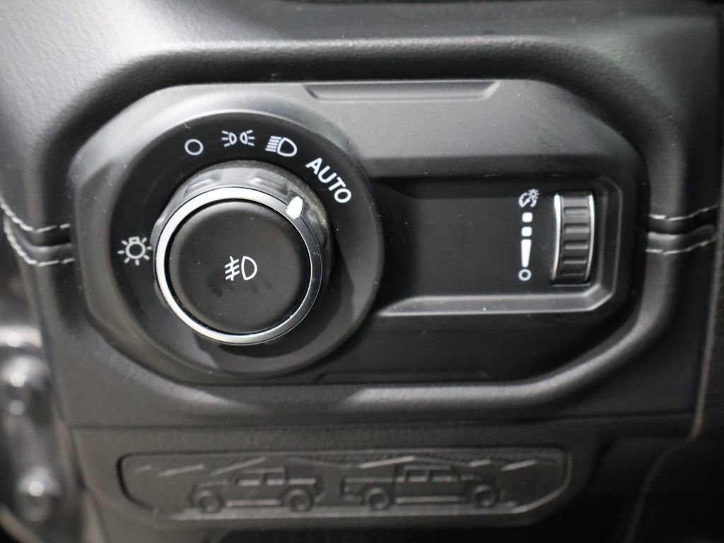 Used 2025 Jeep Wrangler Unlimited Rubicon image 30