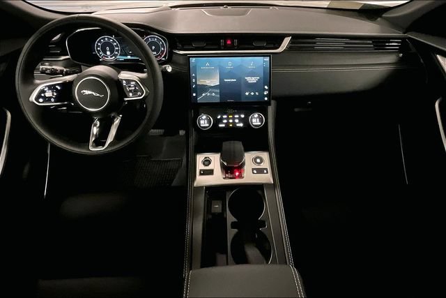 New 2026 Jaguar F-PACE R-Dynamic S AWD/4WD image 6