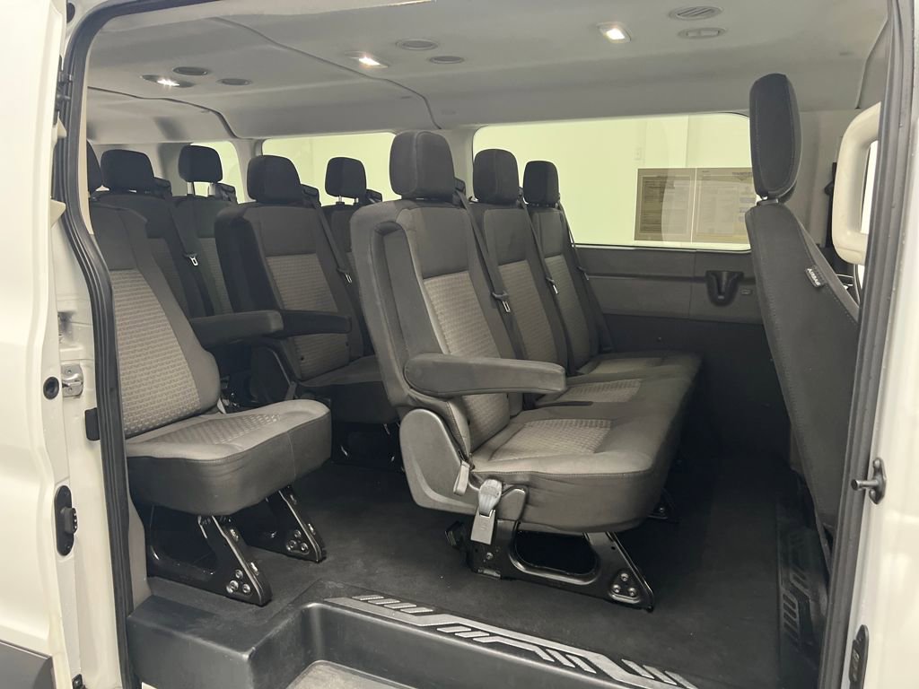 Used 2023 Ford Transit 350 XLT image 23