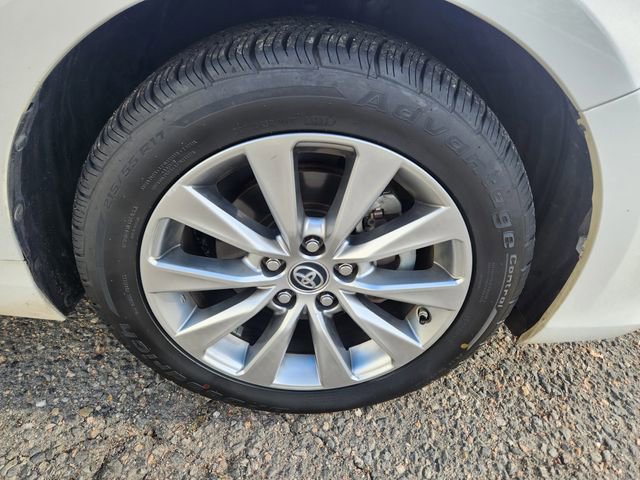 Used 2015 Toyota Camry XLE image 20