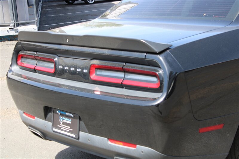Used 2018 Dodge Challenger SXT w/ Blacktop Package RWD image 10