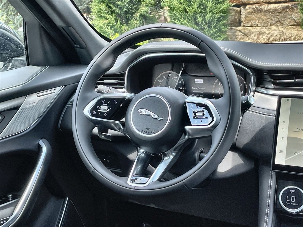 Used 2025 Jaguar F-PACE R-Dynamic S image 21