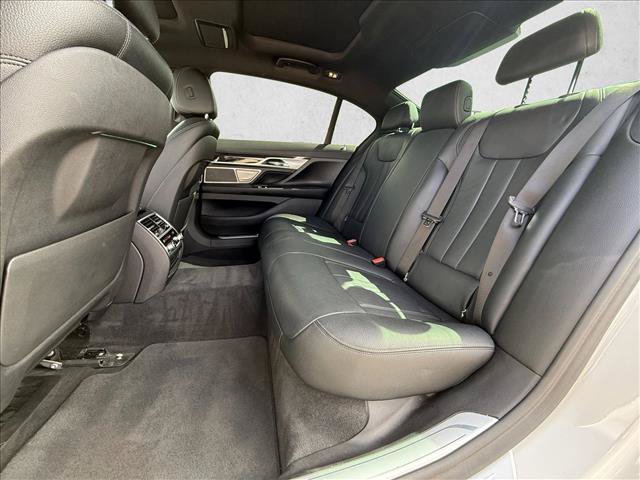 Used 2019 BMW 740i w/ M Sport Package RWD image 22