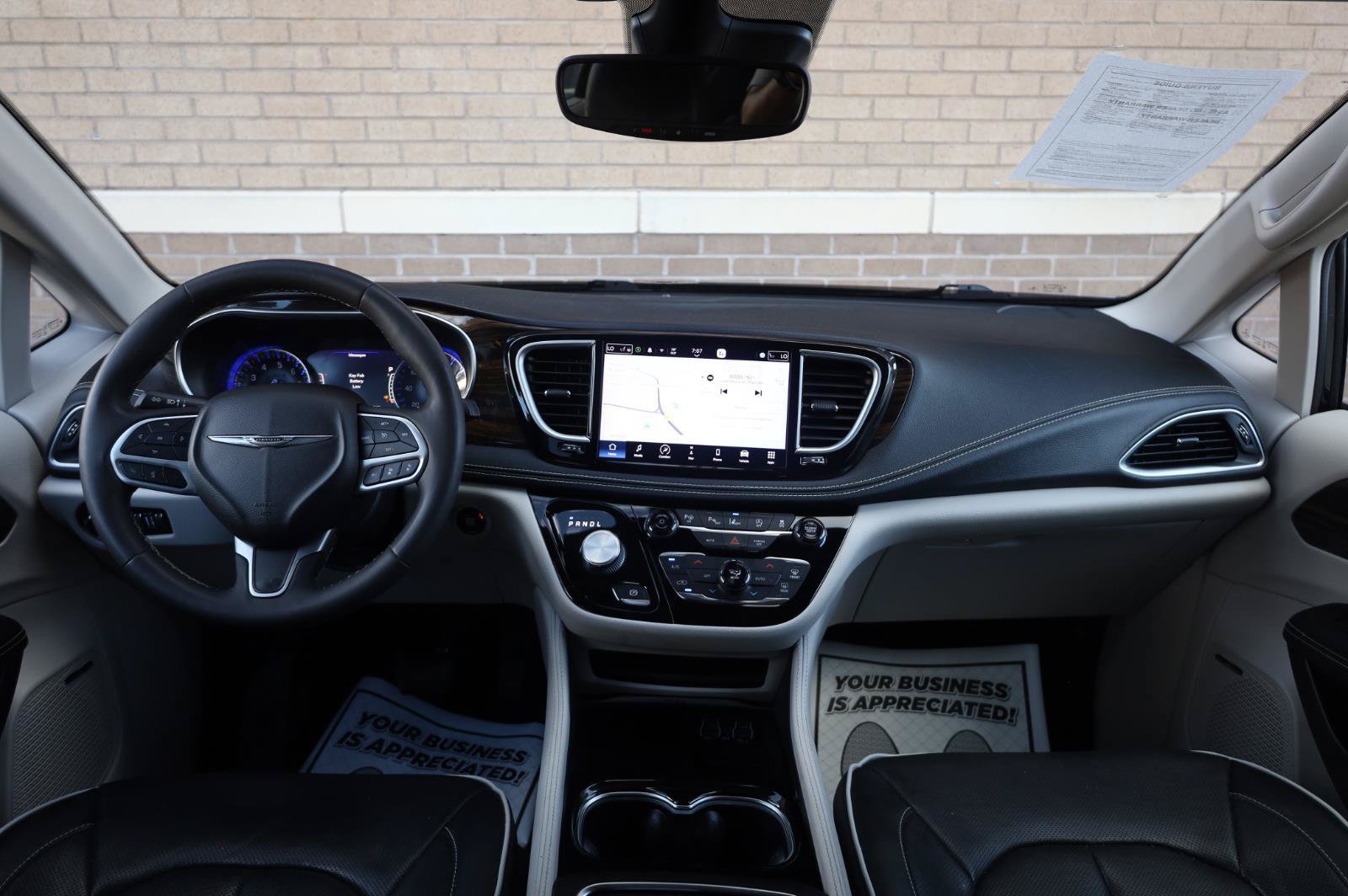 Used 2022 Chrysler Pacifica Limited FWD image 29