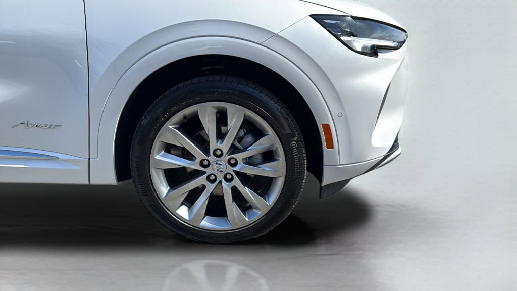 Used 2023 Buick Envision Avenir image 21