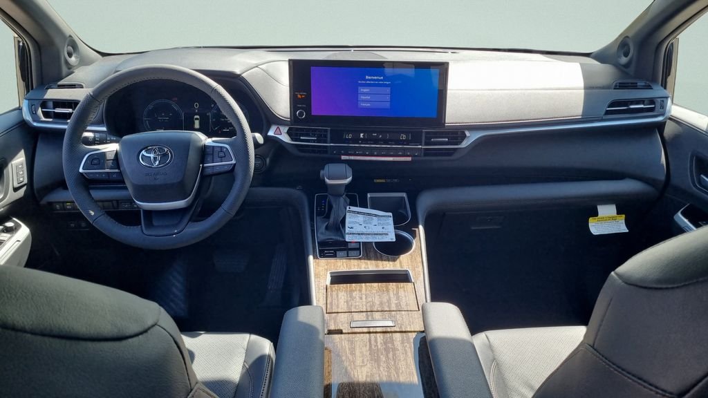 New 2026 Toyota Sienna Limited FWD image 11
