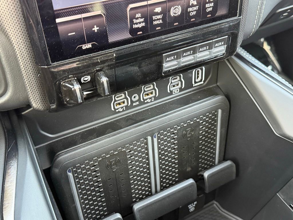 New 2025 RAM 2500 Limited image 4