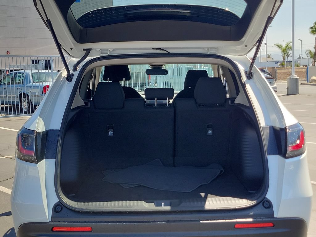 Certified 2027 Honda HR-V LX image 9