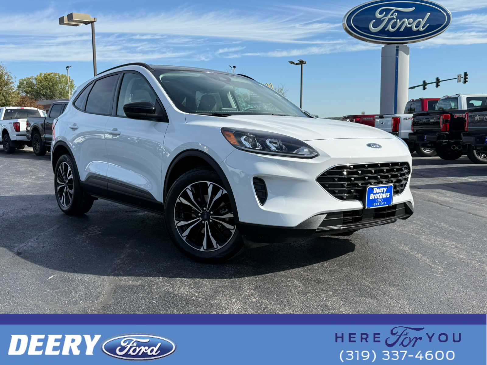 Used 2022 Ford Escape SE w/ SE Sport Appearance Package
