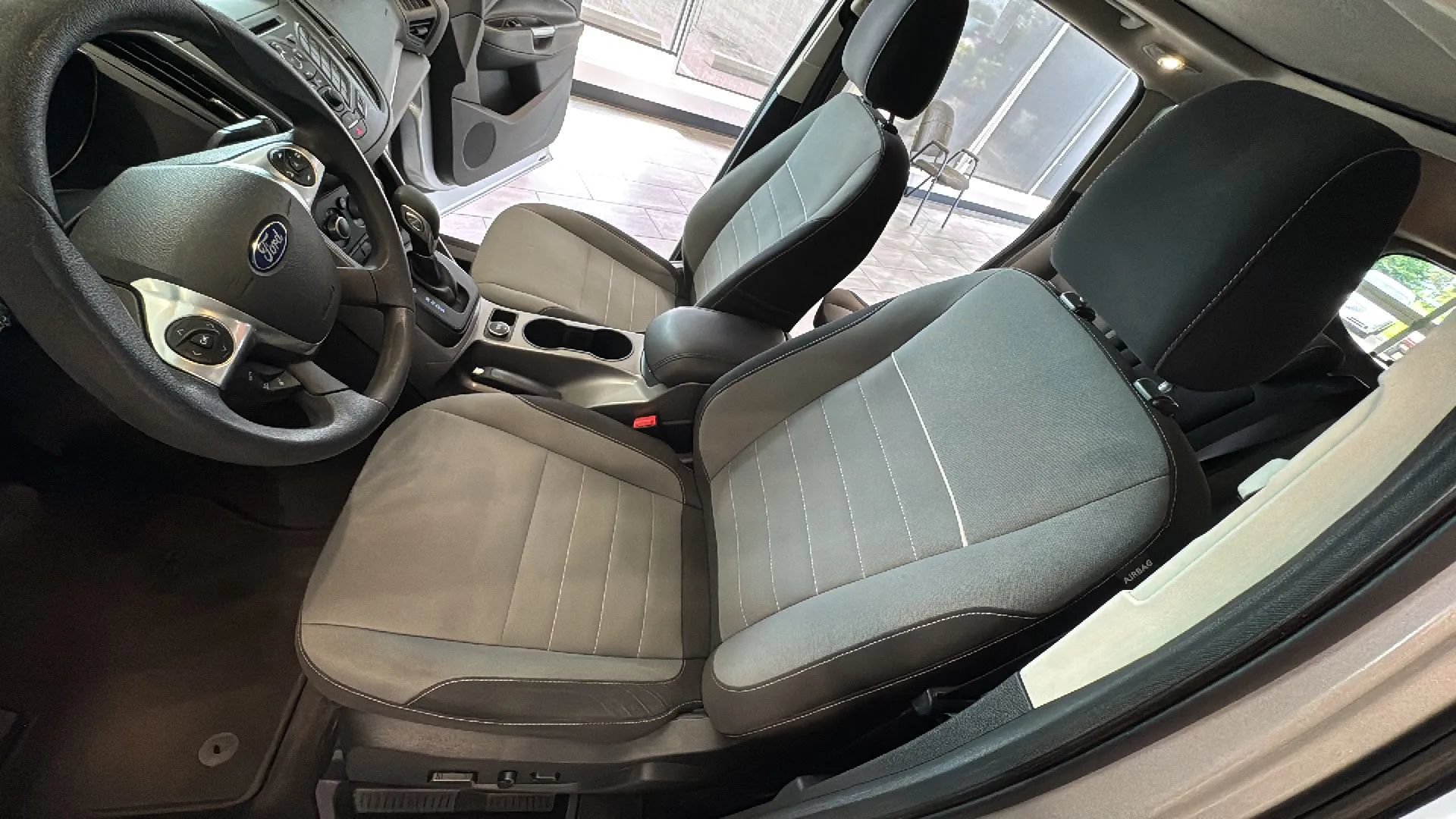 Used 2015 Ford Escape SE FWD image 21