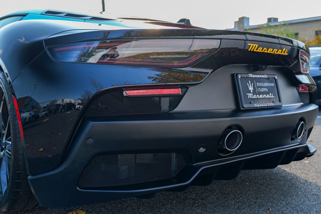 Used 2025 Maserati MC20 Coupe image 20