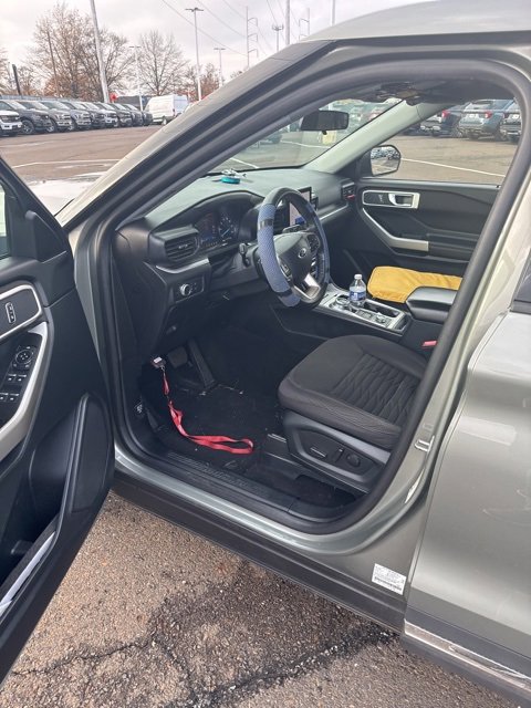 Certified 2020 Ford Explorer XLT w/ Comfort Package image 3