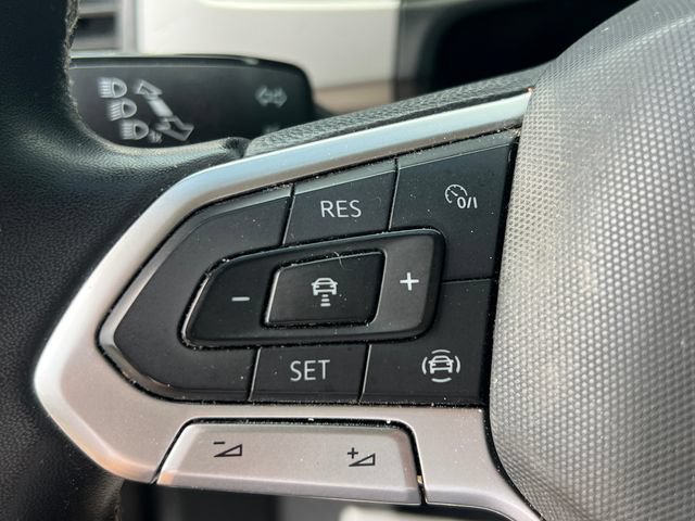 Used 2021 Volkswagen Atlas SEL AWD/4WD image 16