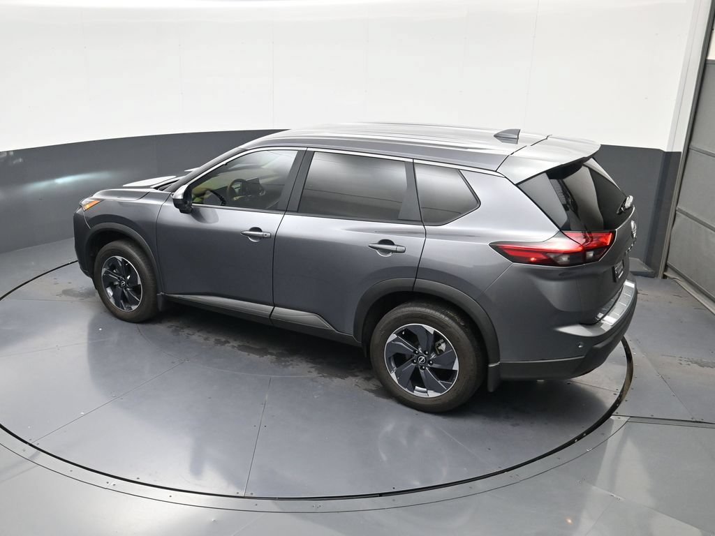 Certified 2026 Nissan Rogue SV FWD image 31