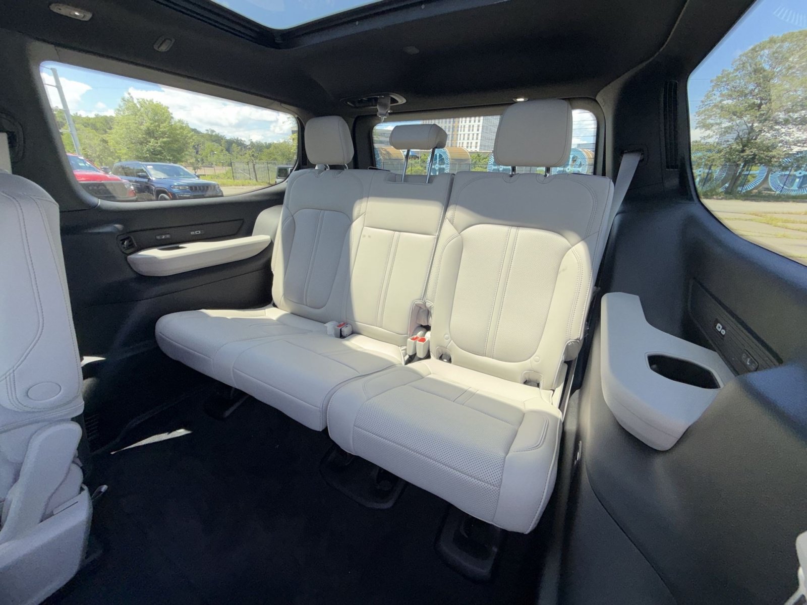 New 2026 Jeep Grand Wagoneer Limited AWD/4WD image 48