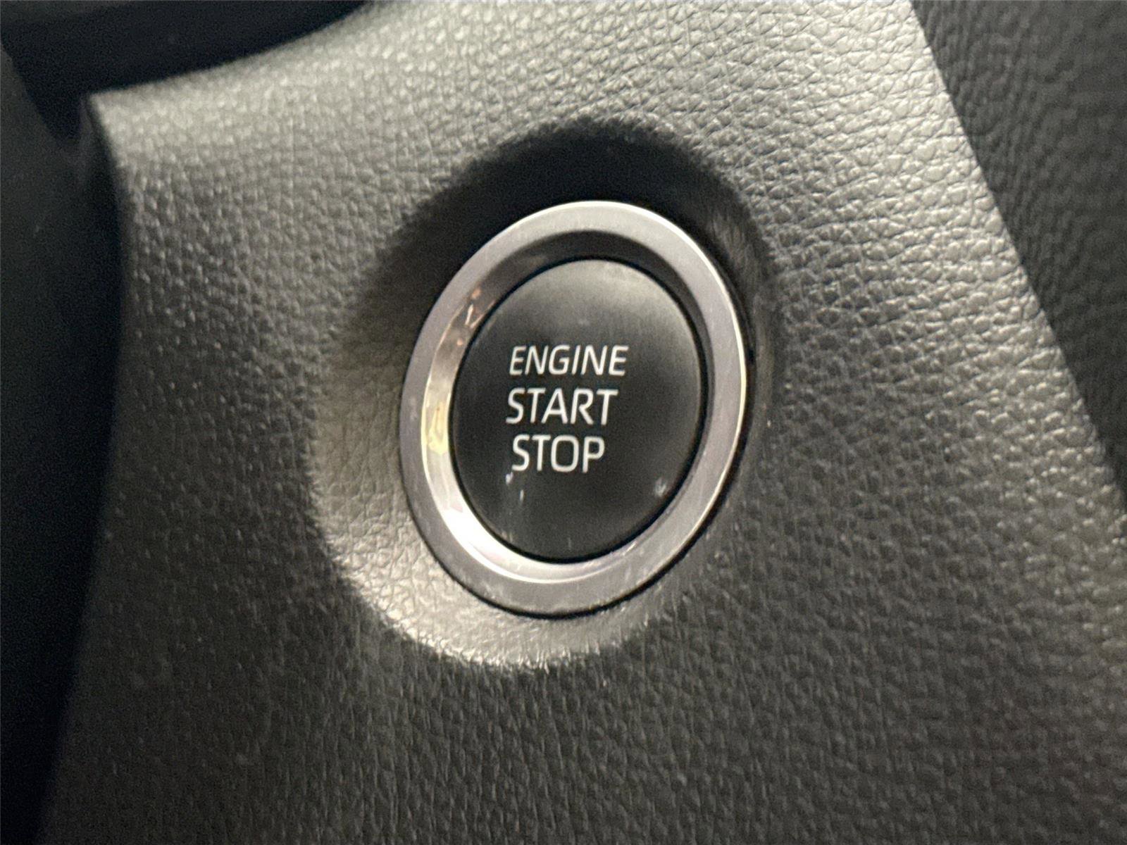 Certified 2021 Toyota Corolla XSE image 21