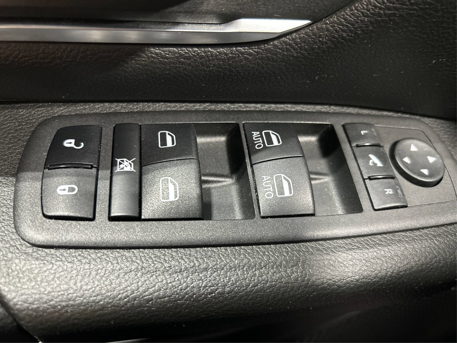 Used 2024 RAM 1500 Big Horn AWD/4WD image 30