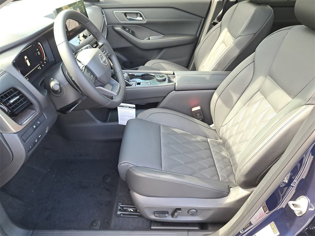 New 2026 Nissan Rogue Platinum image 19