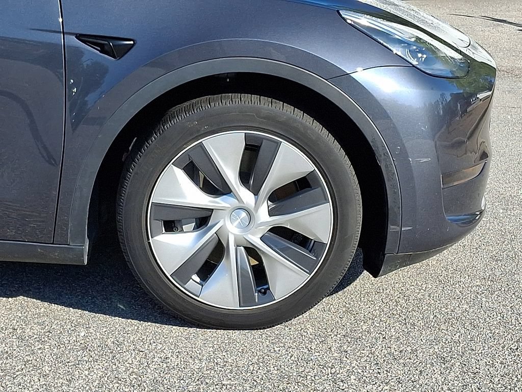 Used 2021 Tesla Model Y Long Range AWD/4WD image 8