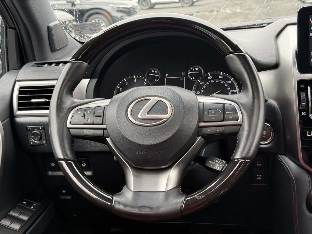 Used 2023 Lexus GX 460 Premium w/ Premium Package AWD/4WD image 9