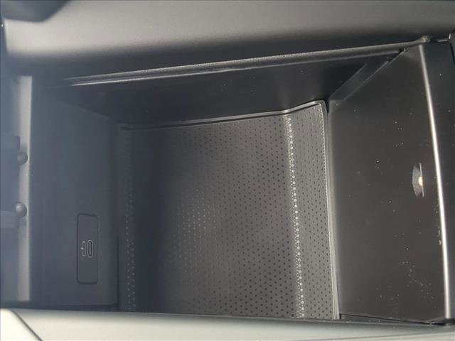 New 2026 BMW X5 xDrive50e w/ Climate Comfort Package image 12