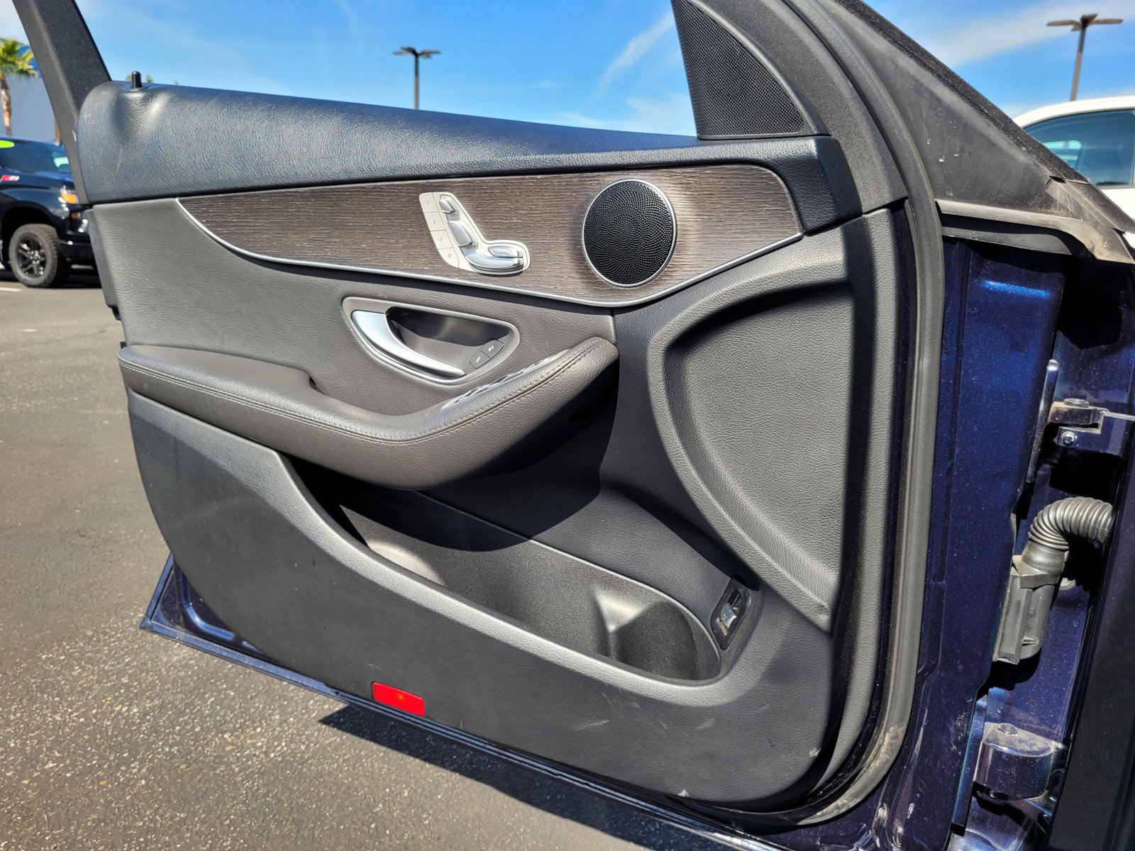 Used 2019 Mercedes-Benz C 300 Sedan image 25