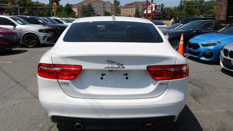 Used 2018 Jaguar XE Prestige RWD image 6