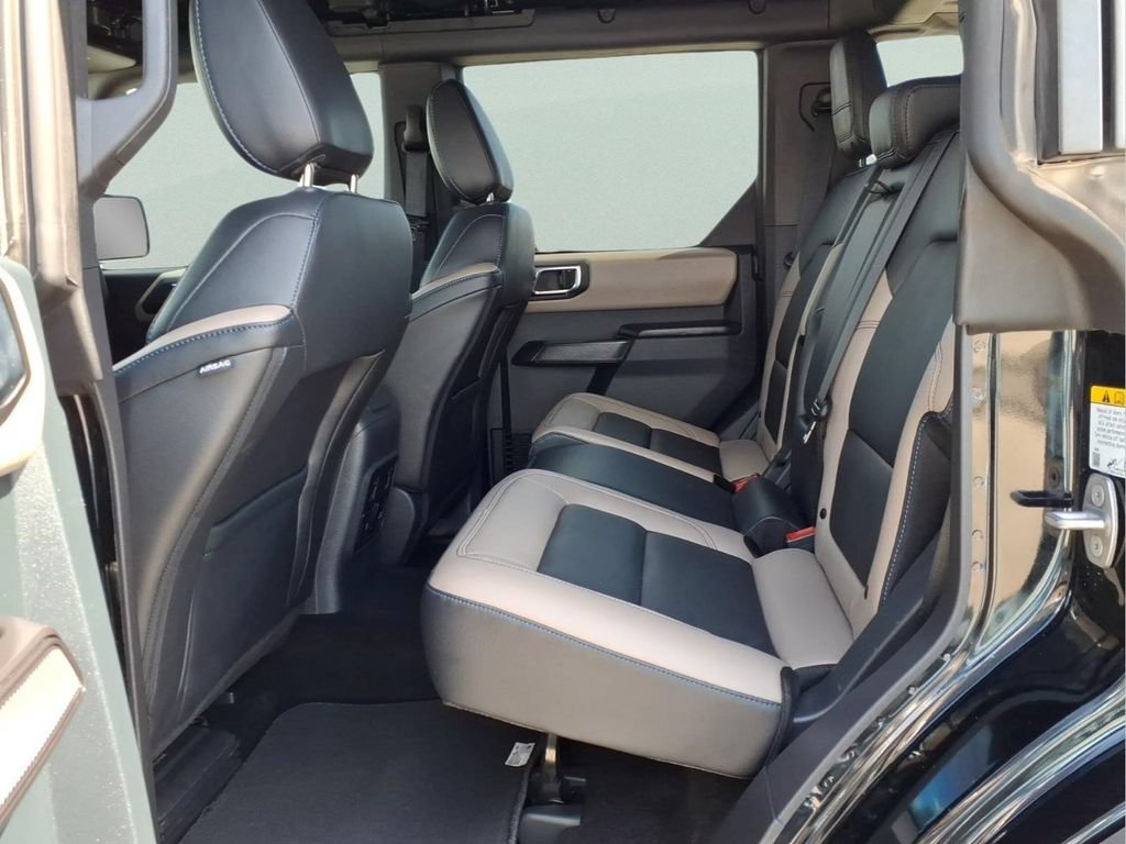 Used 2024 Ford Bronco Wildtrak AWD/4WD image 14