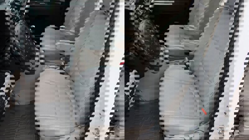 Used 2010 MAZDA MAZDA5 Grand Touring image 21