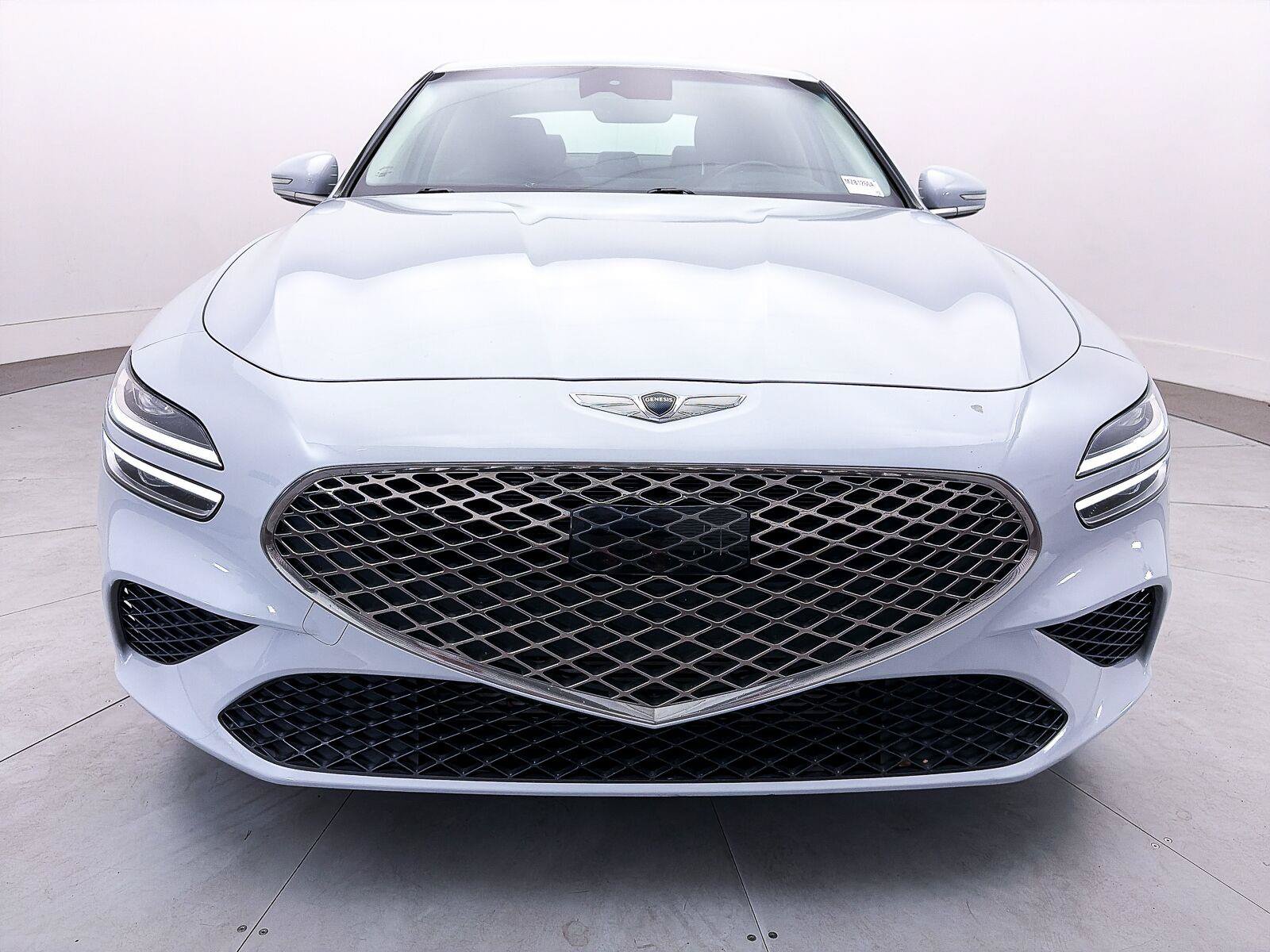 Used 2022 Genesis G70 2.0T RWD image 2
