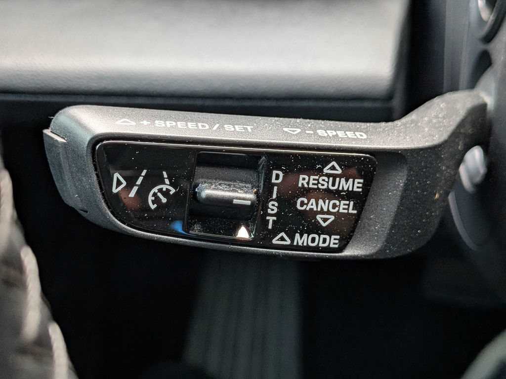 Used 2020 Porsche Taycan 4S AWD/4WD image 26