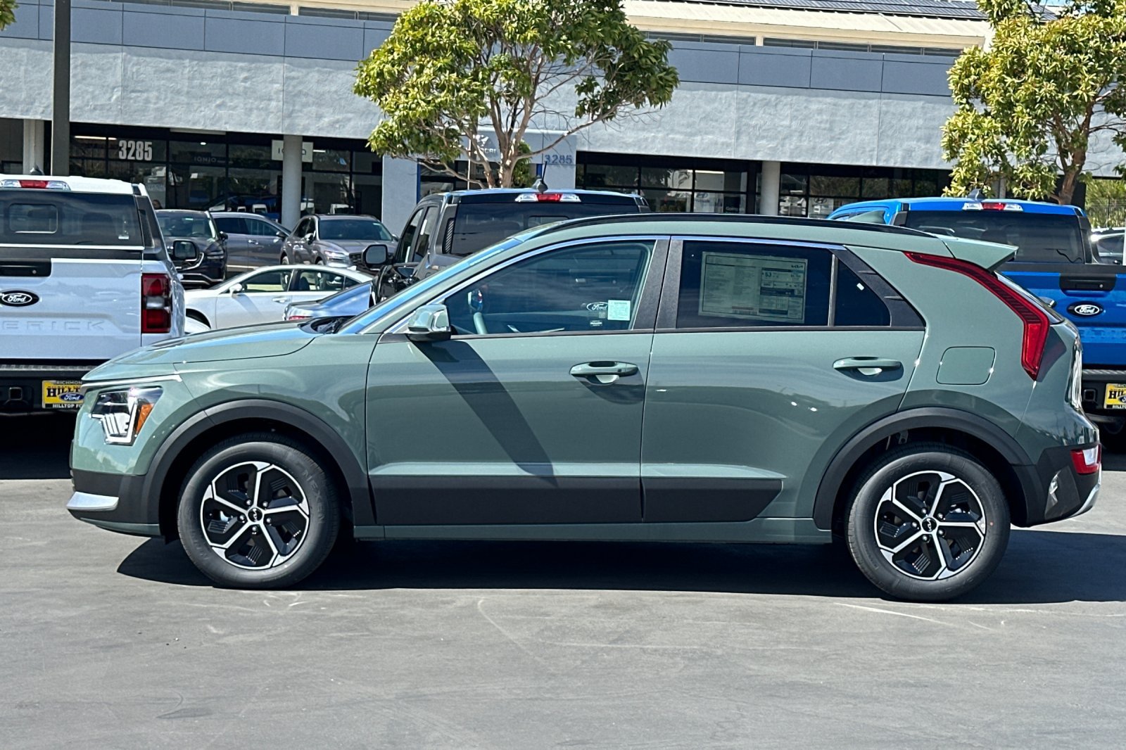 New 2026 Kia Niro EX w/ EX Premium Package FWD image 8
