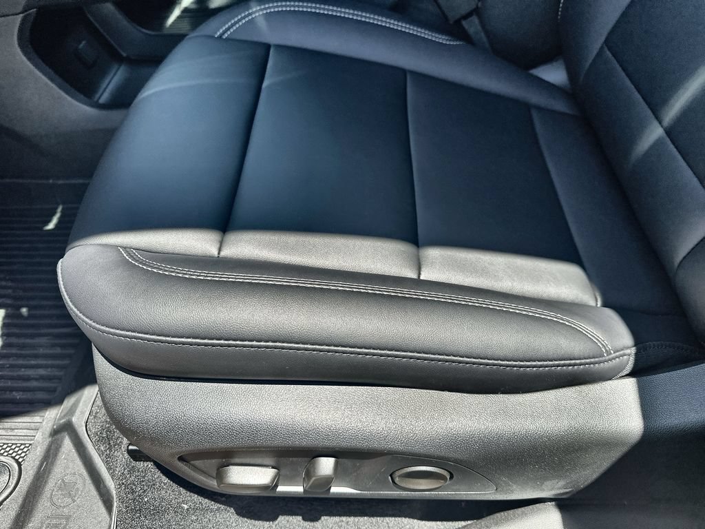 New 2026 GMC Acadia Elevation w/ Black Edition FWD image 25