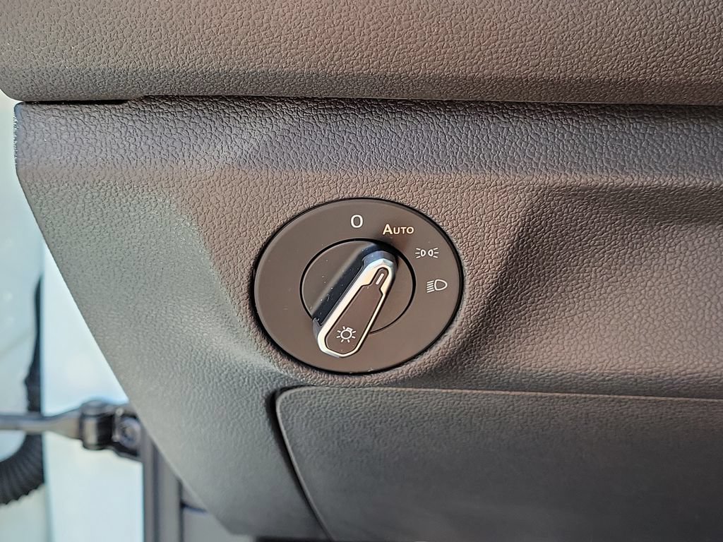 Used 2023 Volkswagen Jetta Sport FWD image 29