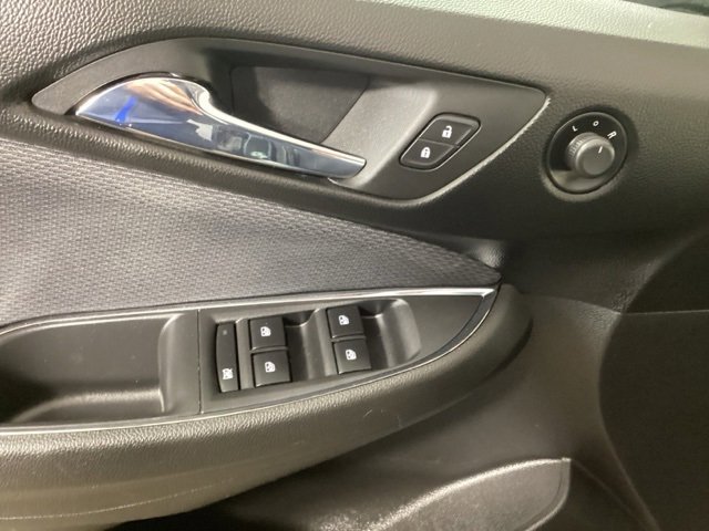 Used 2018 Chevrolet Cruze LT w/ Convenience Package image 17