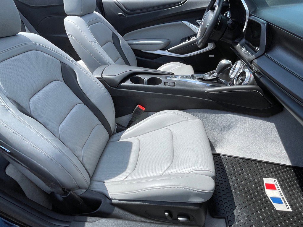 Used 2022 Chevrolet Camaro LT w/ RS Package RWD image 10