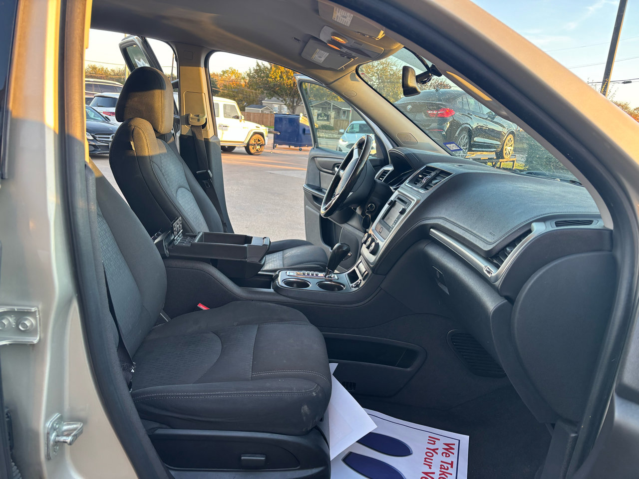 Used 2013 GMC Acadia SLE image 16