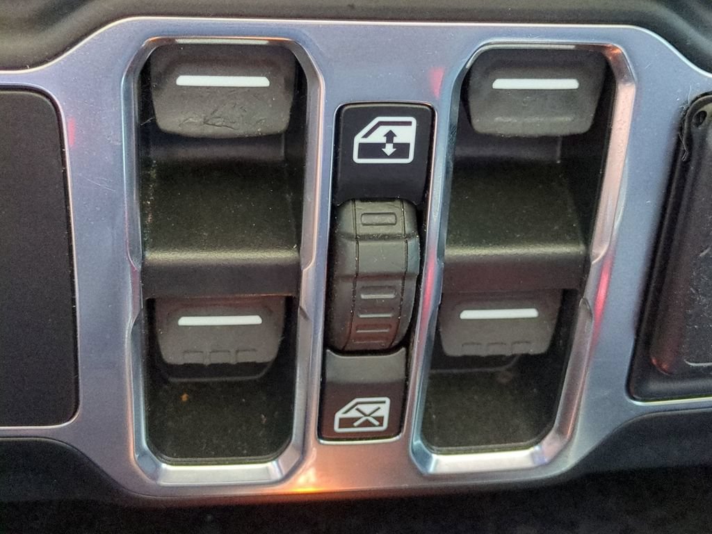 Used 2023 Jeep Gladiator Sport AWD/4WD image 26
