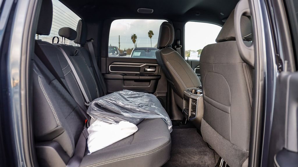 New 2026 RAM 2500 Big Horn AWD/4WD image 18