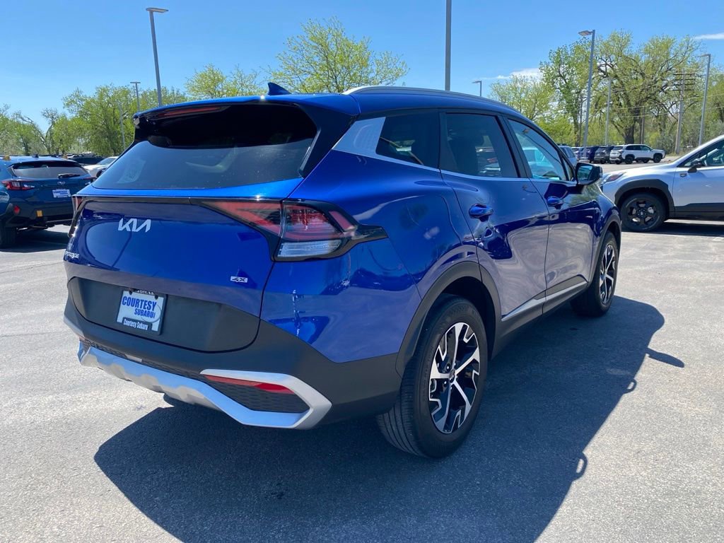 Used 2024 Kia Sportage EX AWD/4WD image 6