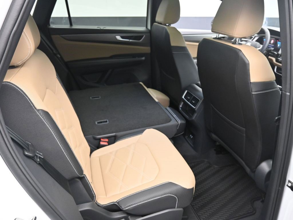 New 2026 Volkswagen Atlas Cross Sport SE image 27