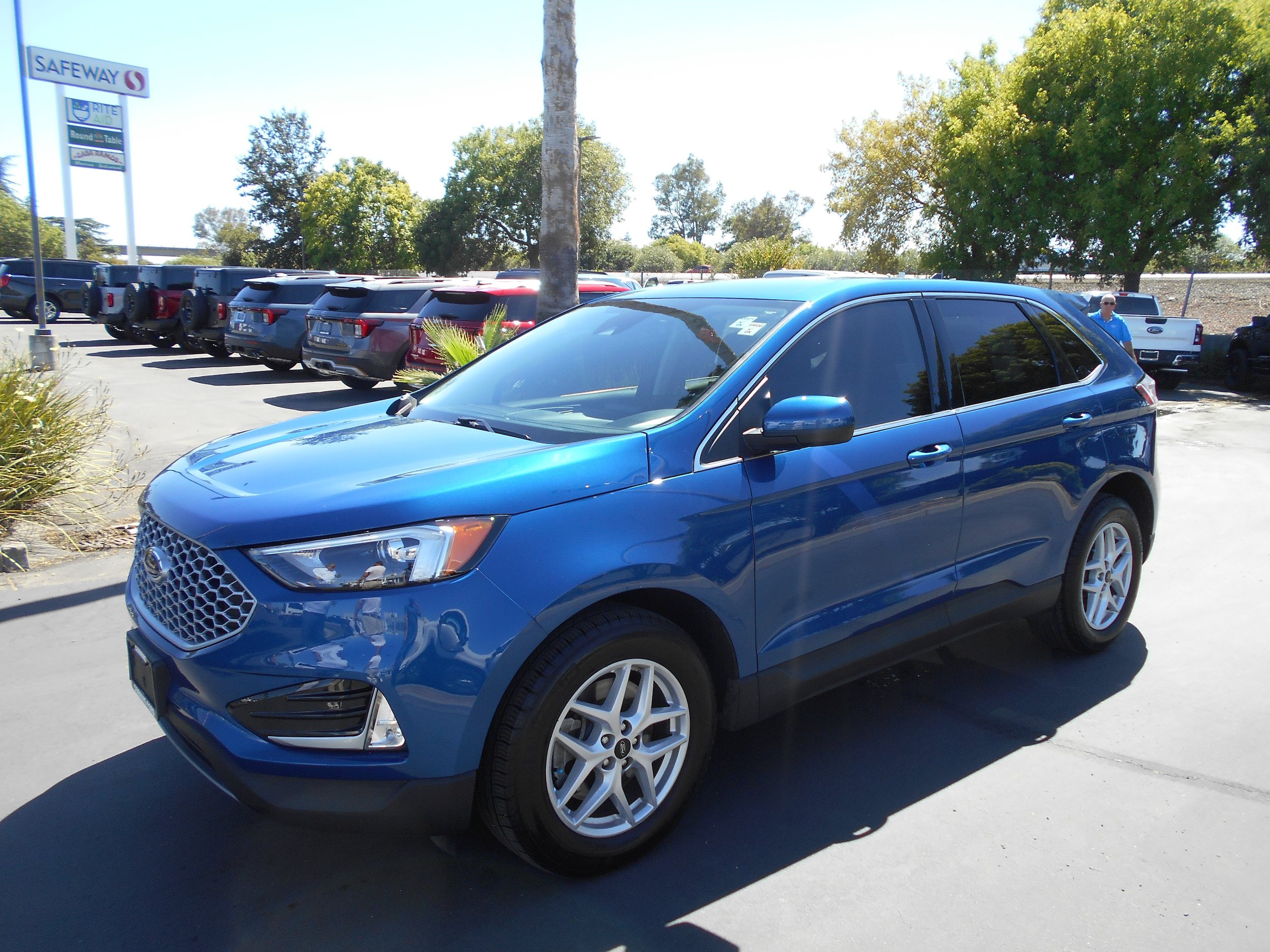 Certified 2024 Ford Edge SEL w/ Convenience Package