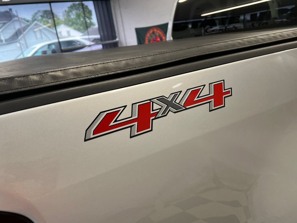 Used 2019 Chevrolet Colorado LT AWD/4WD image 16