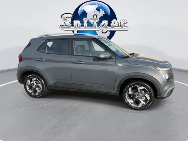 New 2025 Hyundai Venue SEL FWD image 10