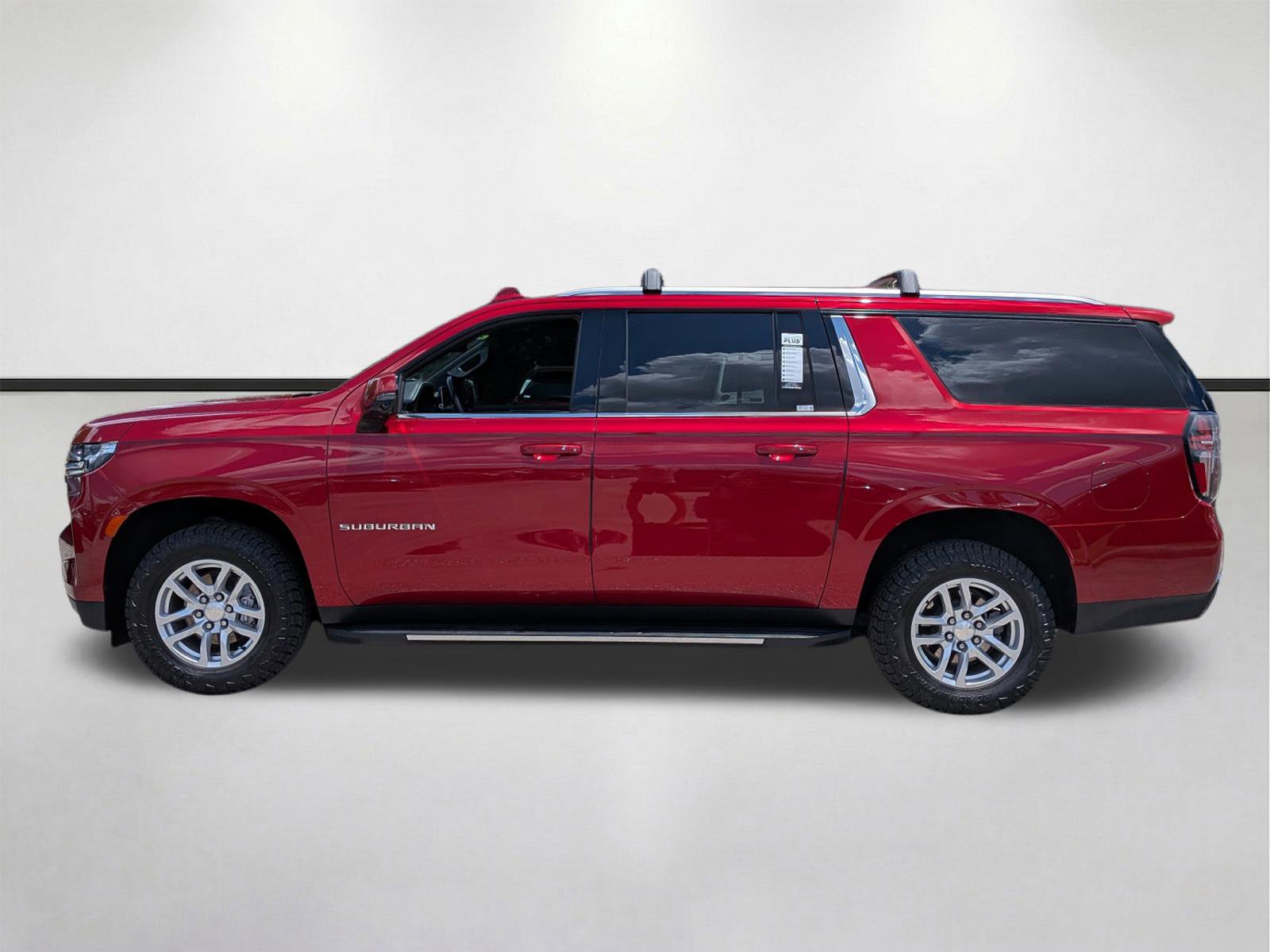 Used 2021 Chevrolet Suburban LT w/ Luxury Package RWD image 7