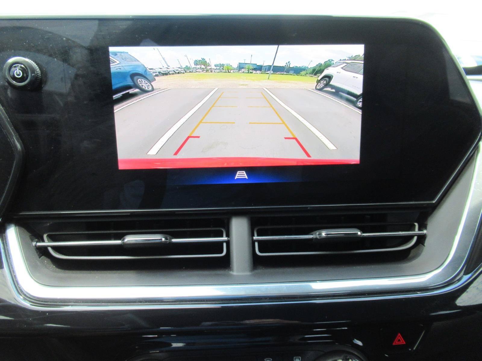 Certified 2024 Chevrolet Trax RS w/ Driver Confidence Package FWD image 28