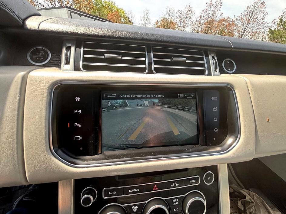 Used 2016 Land Rover Range Rover Supercharged image 37